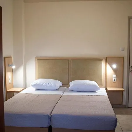 Sweetmar Guest Rooms-ground Floor בית הארחה 3*