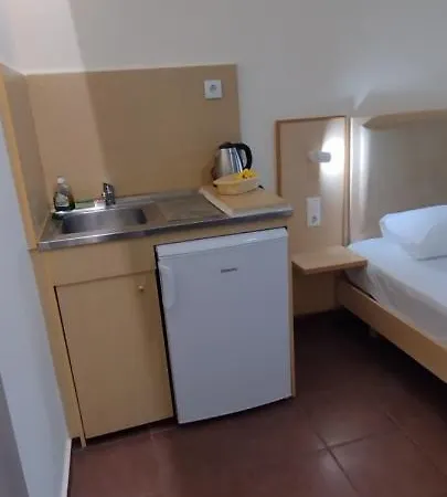 Pensionat Sweetmar Guest Rooms-ground Floor 3*