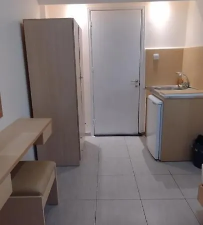 Sweetmar Guest Rooms-ground Floor Pensiune 3*