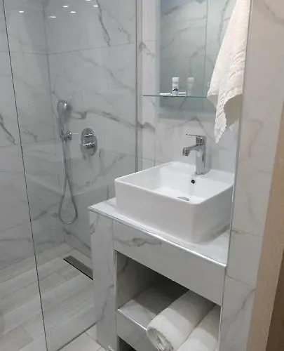 بيت ضيافة Sweetmar Guest Rooms-Ground Floor 3*